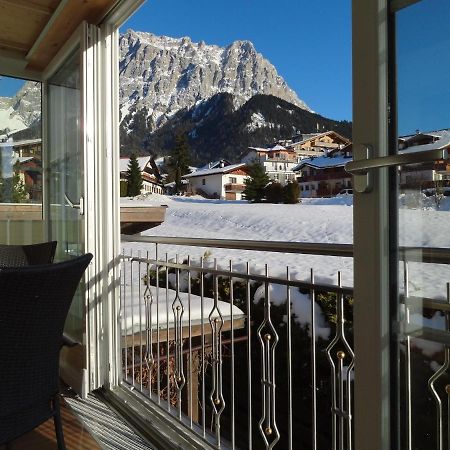 Appartements Loisachpromenade Ehrwald Esterno foto