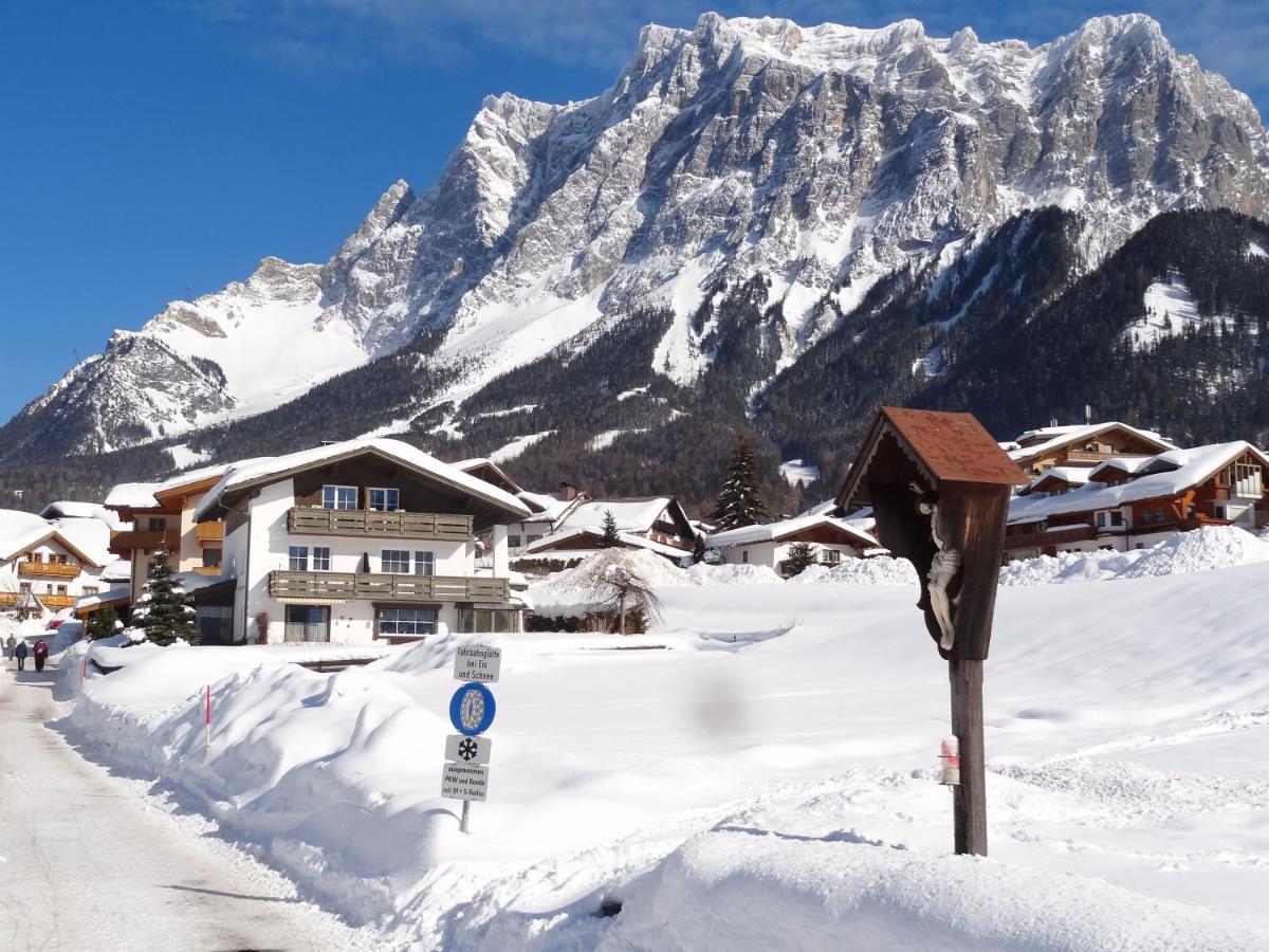 Appartements Loisachpromenade Ehrwald Esterno foto
